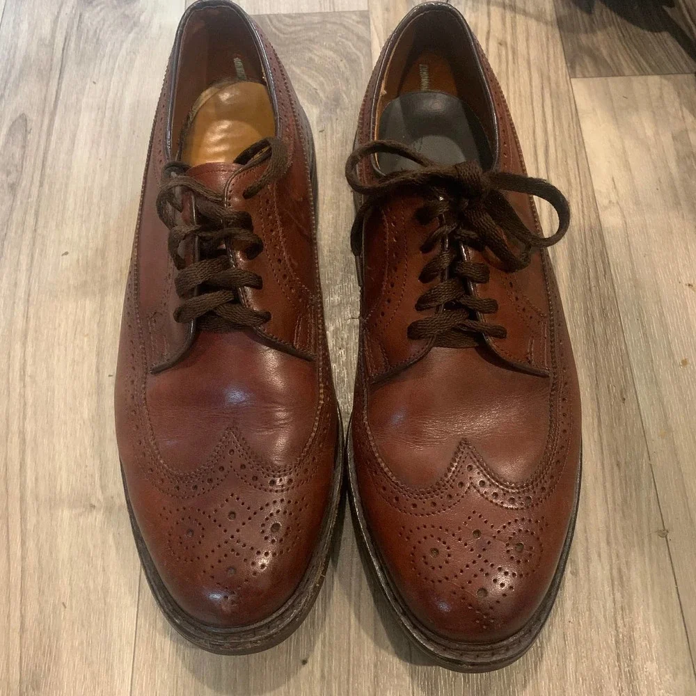 Sebago Men’s 9.5 Brown Wingtip Oxford Lug Sole‎